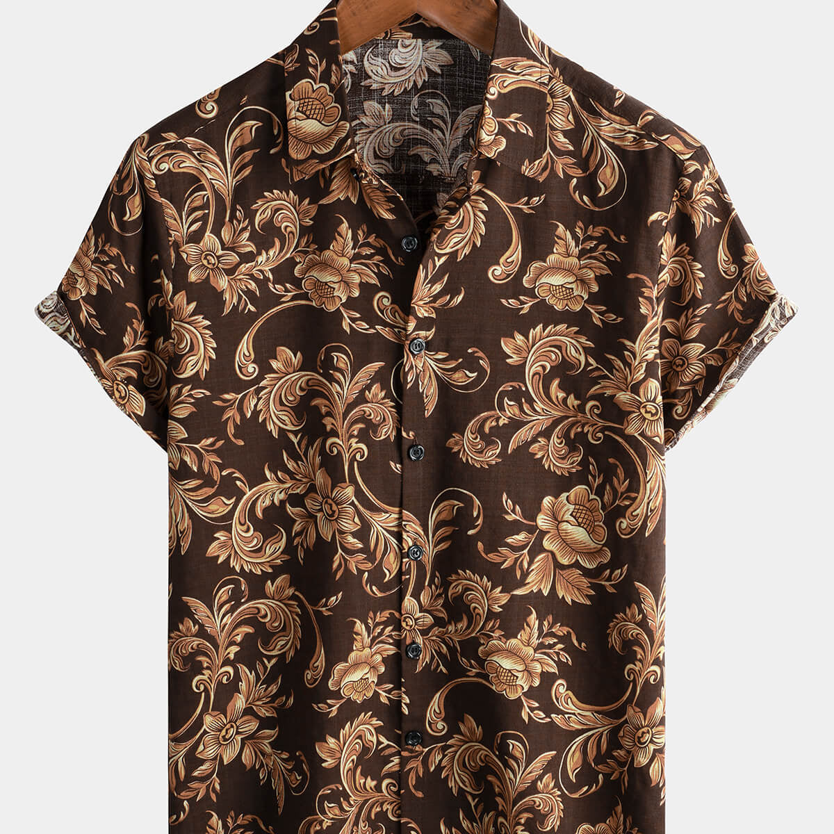 Camisa de manga corta floral vintage marrón con botones para hombre con estampado barroco fresco para vacaciones de verano en la playa