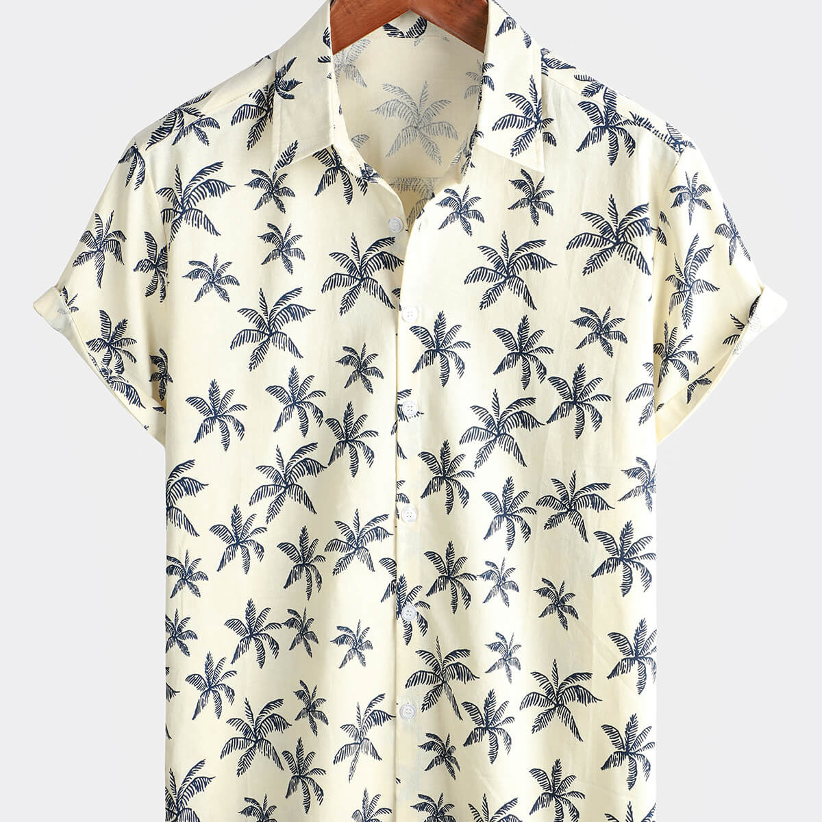 Camisa de manga corta con botones de crucero de algodón con estampado de palmeras hawaianas de playa para hombre
